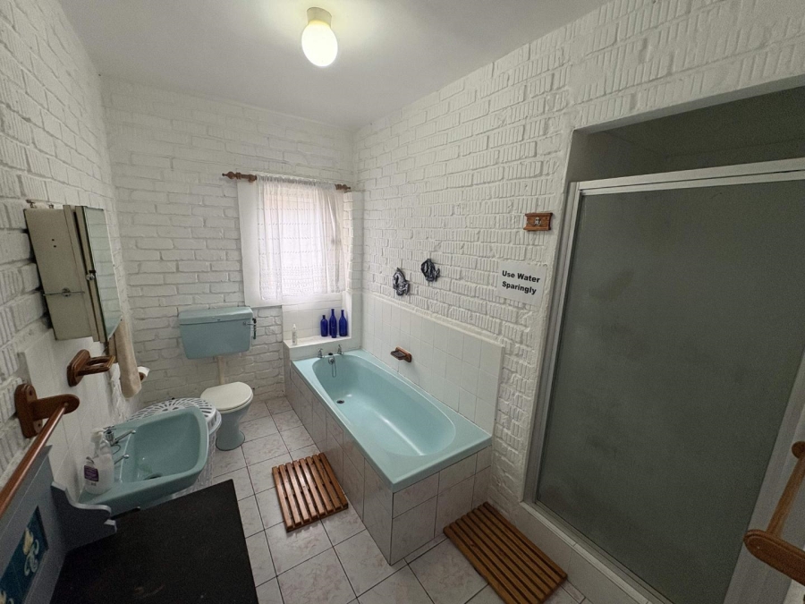 4 Bedroom Property for Sale in Stilbaai Wes Western Cape